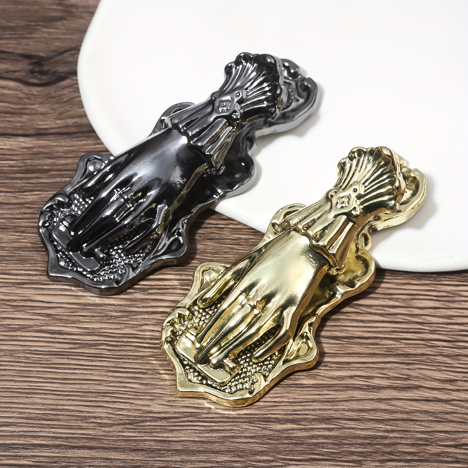 Bookmark, Noble Women
