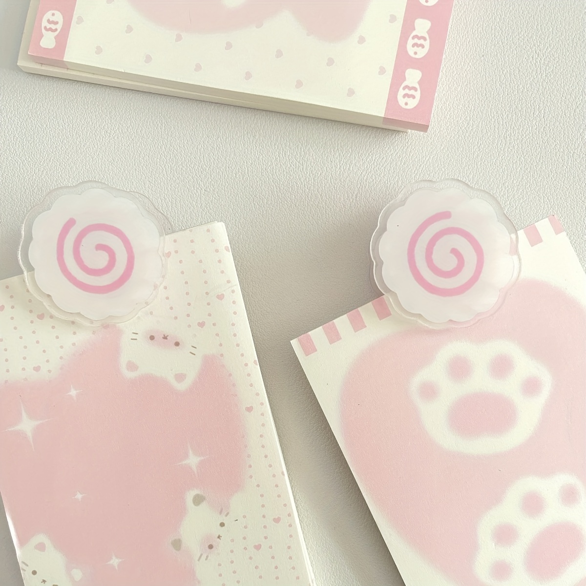 Super Cute White Fish Cake Acrylic PP Clip, Adds Fun to The Desk Photo Wall, Used for Notebook Memo Clips, Sealing Clip Plastic File Folder, Durable Storage Clip, Suitable for Notes, Exams, Office Documents, Books, Kitchen Storage Additions - Image 4