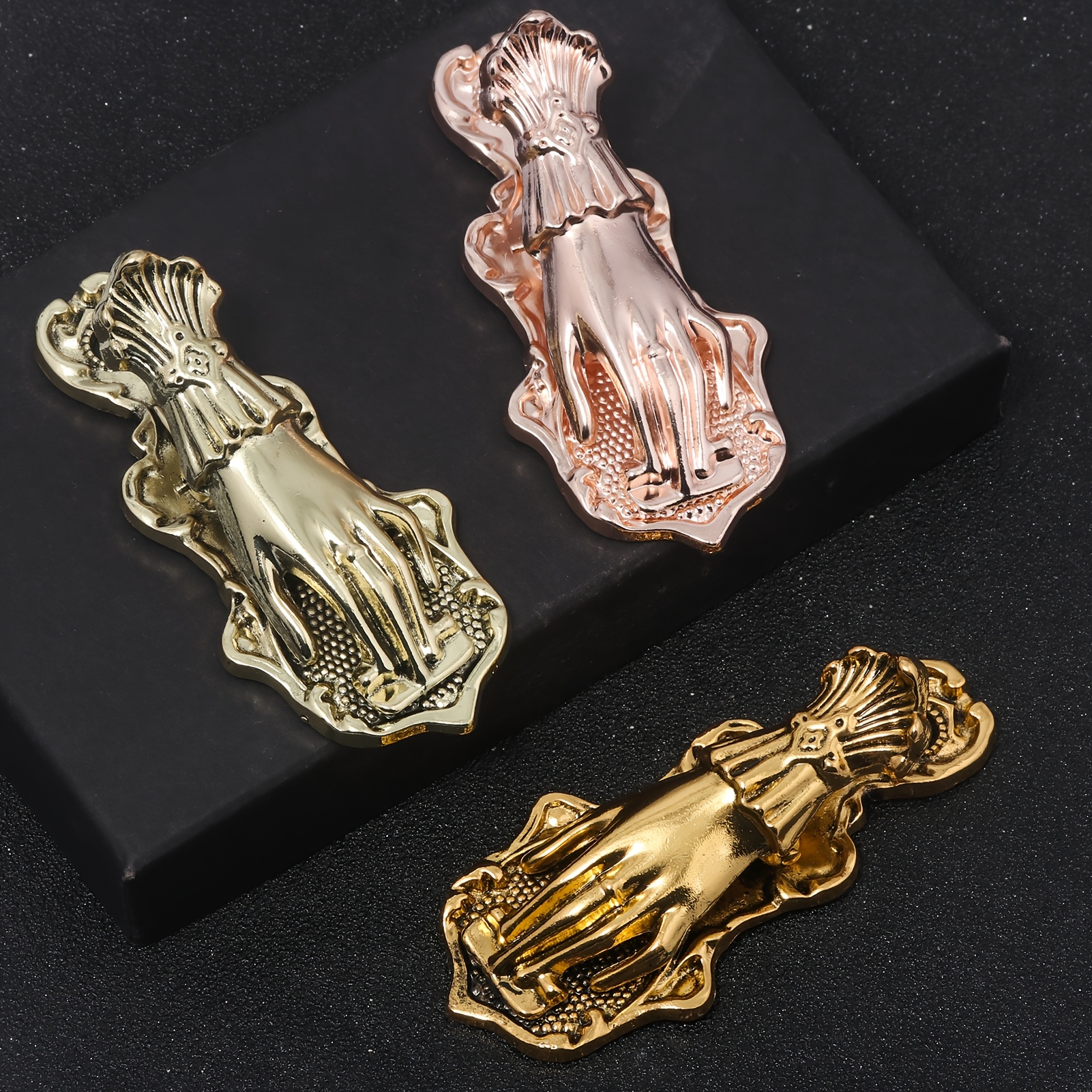 Bookmark, Noble Women