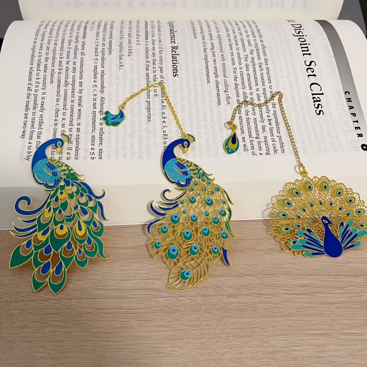 Colorful Brass Hollow Metal Bookmark - Elegant Page Clip, Perfect Gift for Friends & Classmates - Image 3
